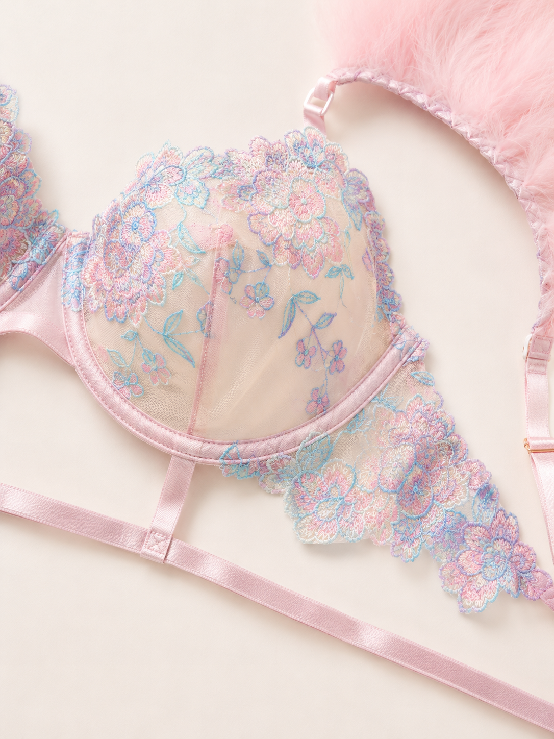 Victoria Lingerie Set
